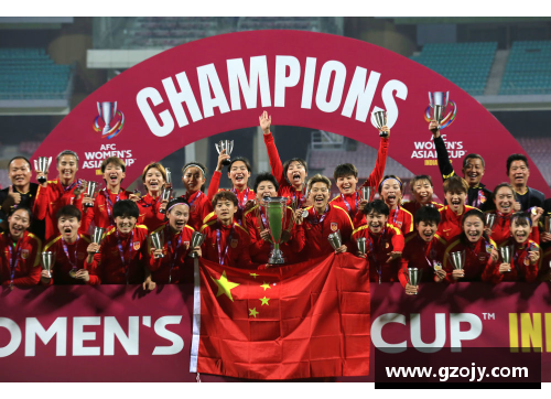 中国女足主教练是谁？(中国女足现任队员哪个是黑龙江人？)